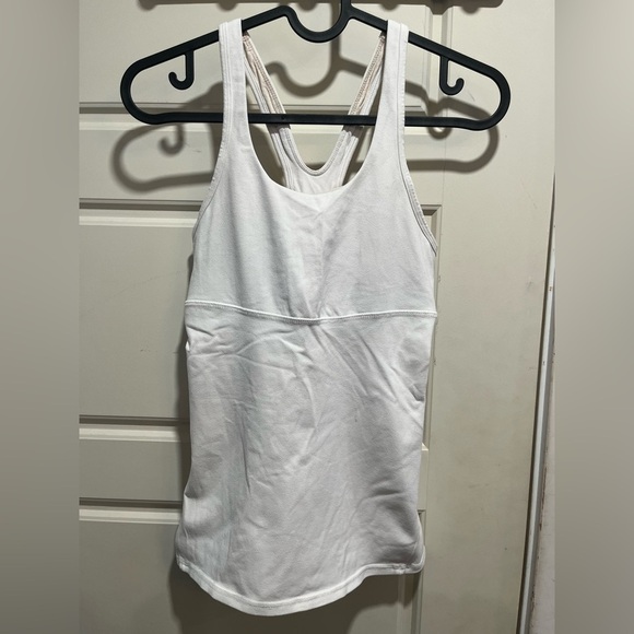 Lululemon tank - Picture 1 of 4